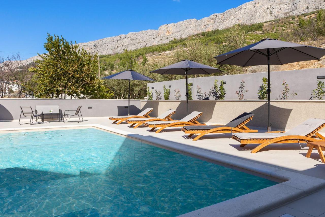Luxury Apartment Lorena - Private Heated Pool - جيسينتسي المظهر الخارجي الصورة