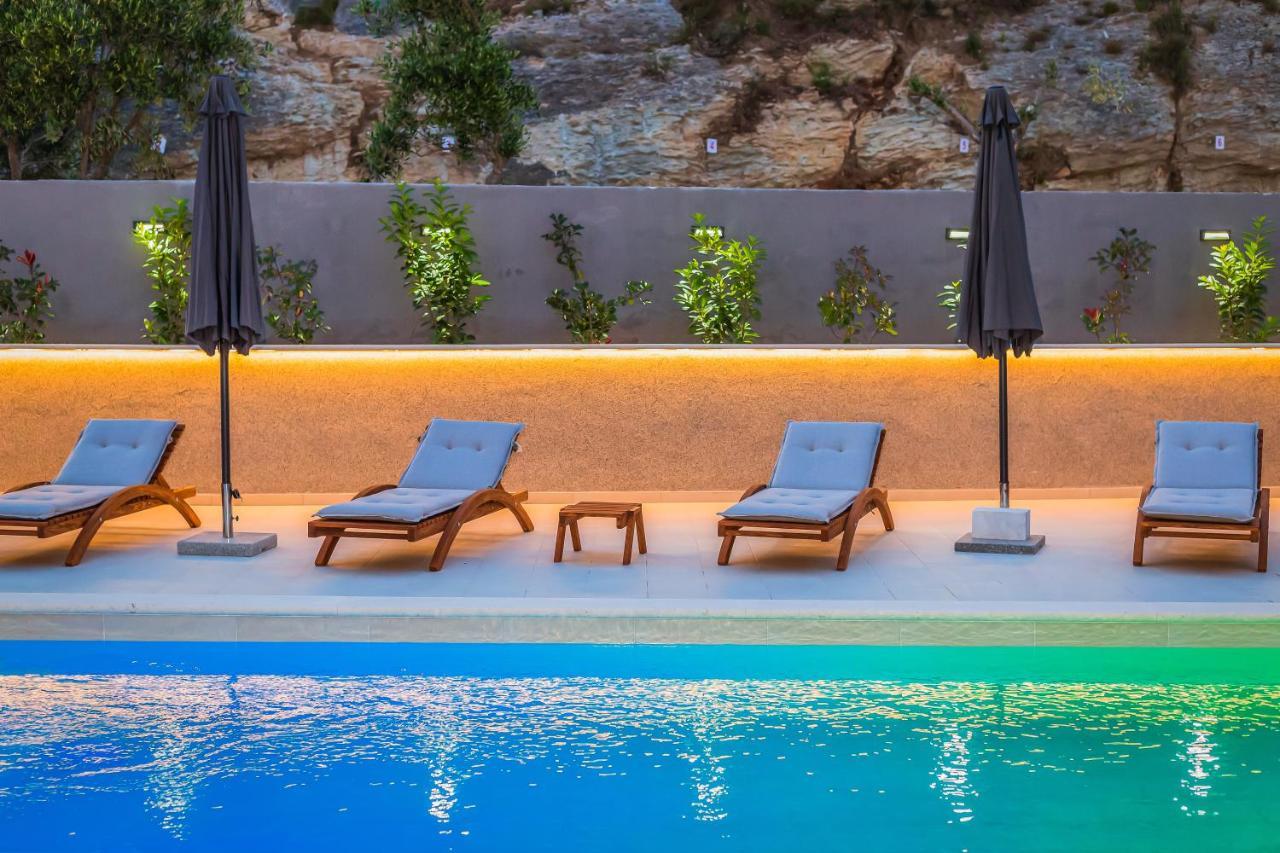 Luxury Apartment Lorena - Private Heated Pool - جيسينتسي المظهر الخارجي الصورة