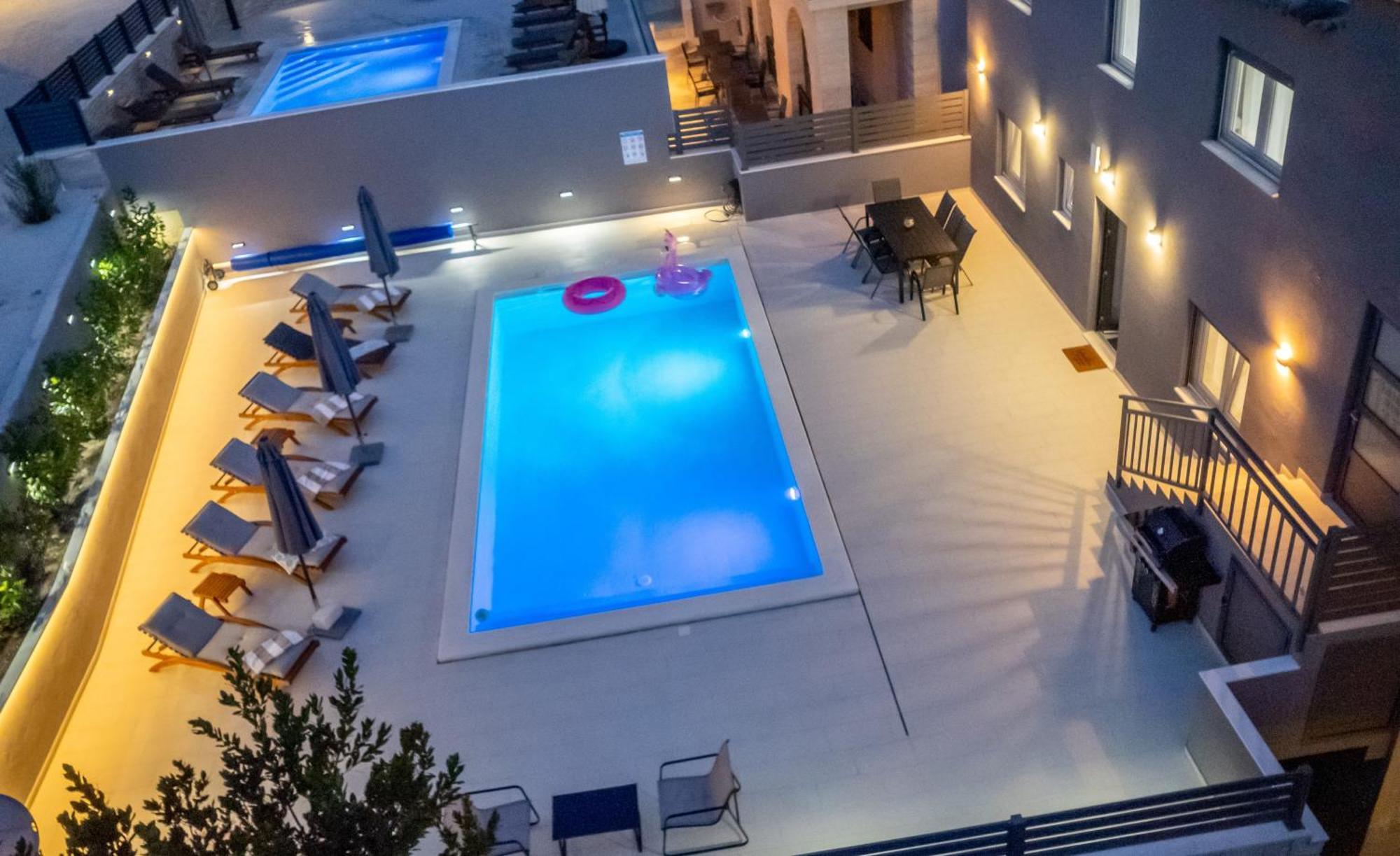 Luxury Apartment Lorena - Private Heated Pool - جيسينتسي المظهر الخارجي الصورة